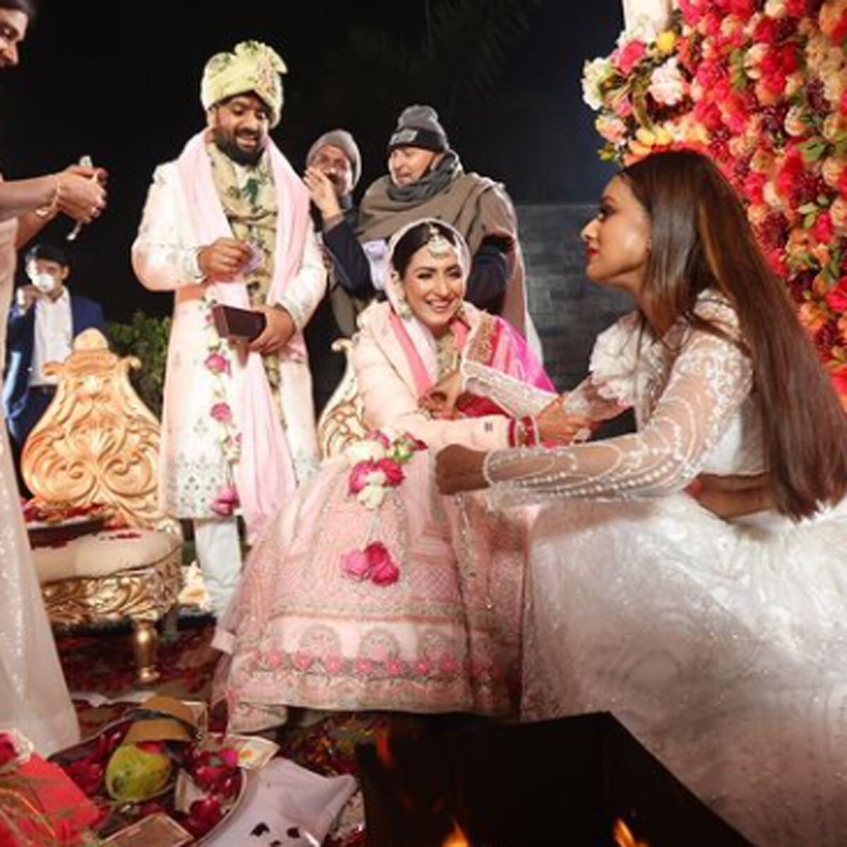 निया शर्मा