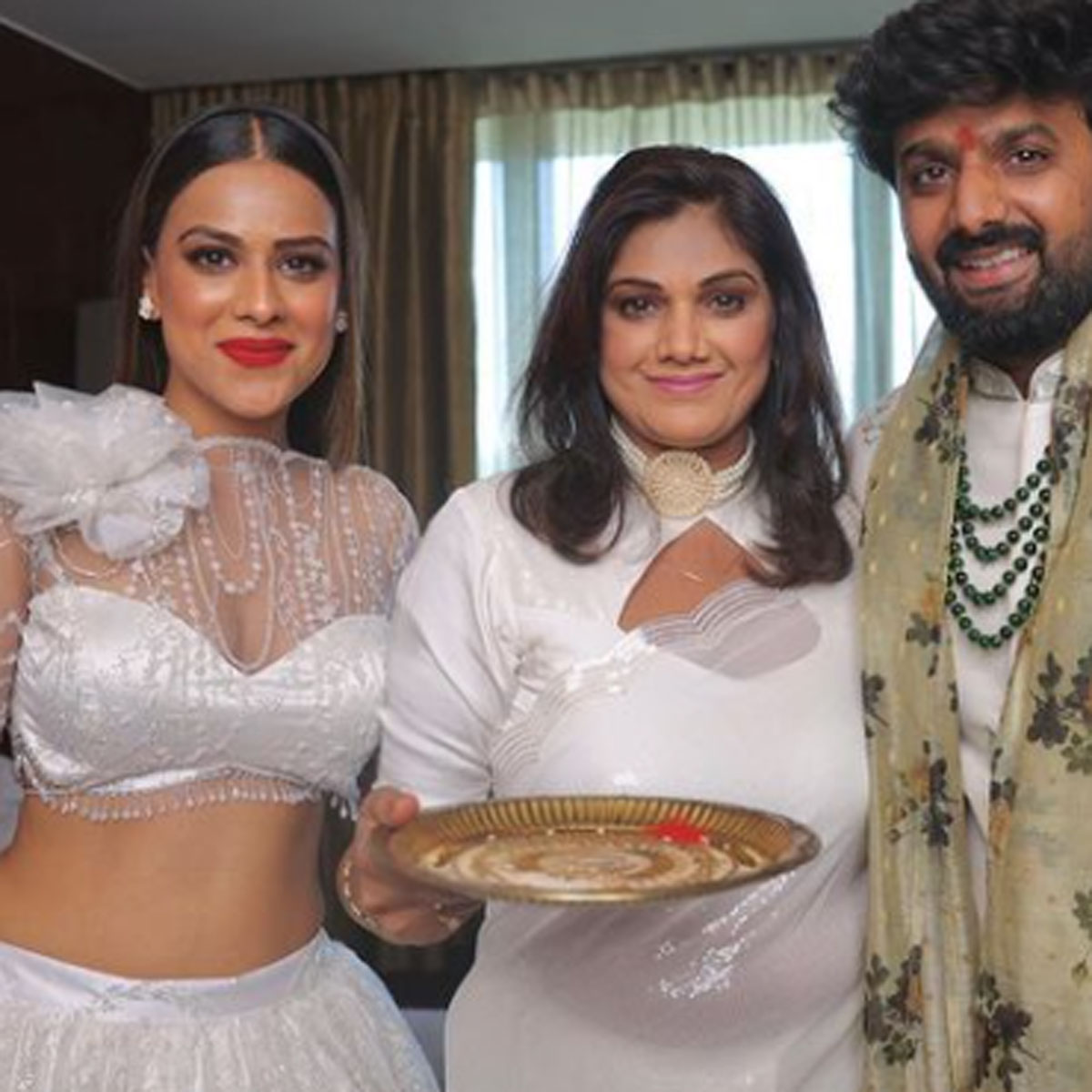 निया शर्मा