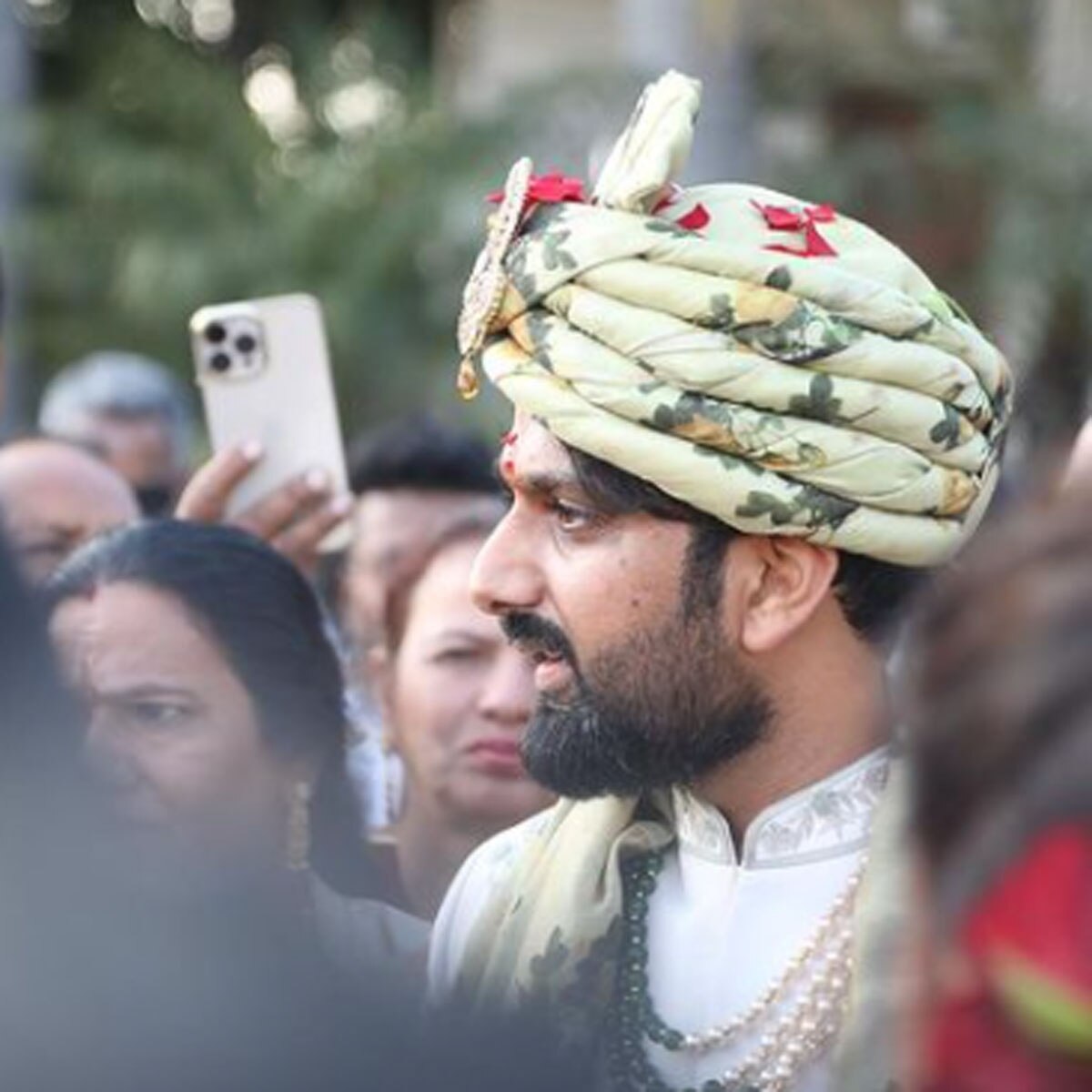 निया शर्मा