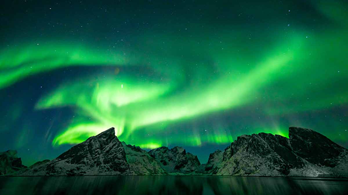 SpaceX starlinks satellites