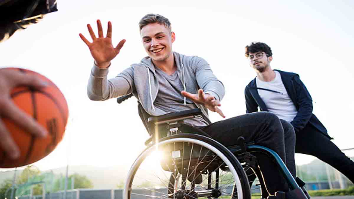 paralyzed men implant spinal cord