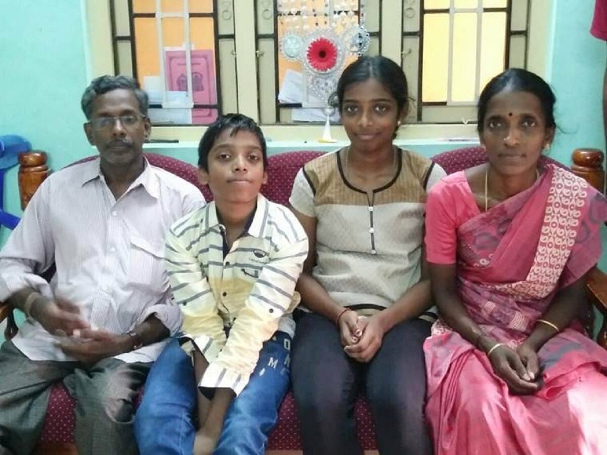 Praggnanandhaa with Family