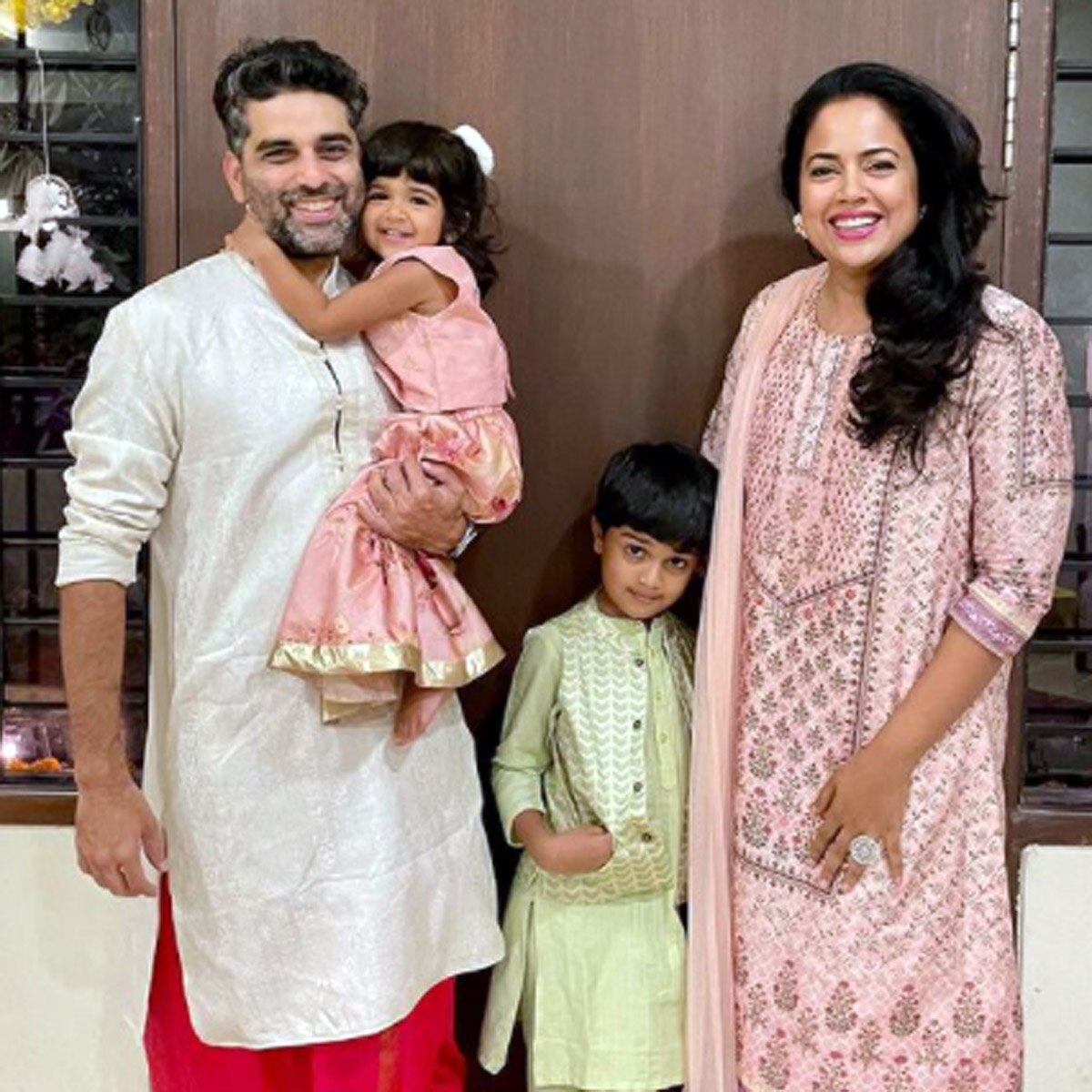 समीरा रेड्डी