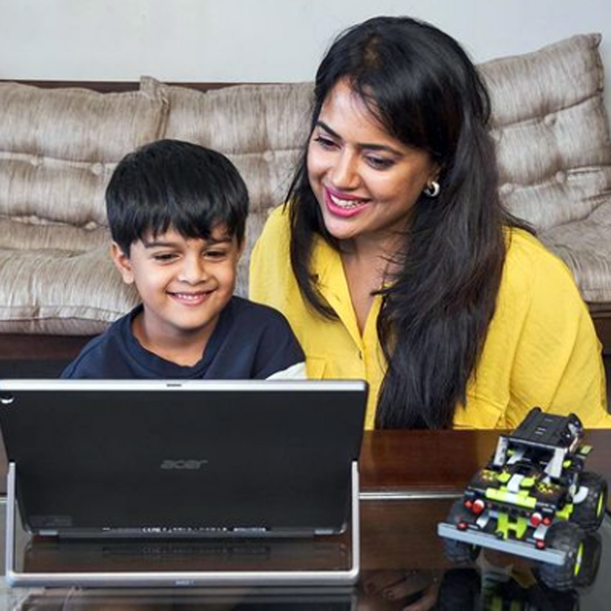 समीरा रेड्डी