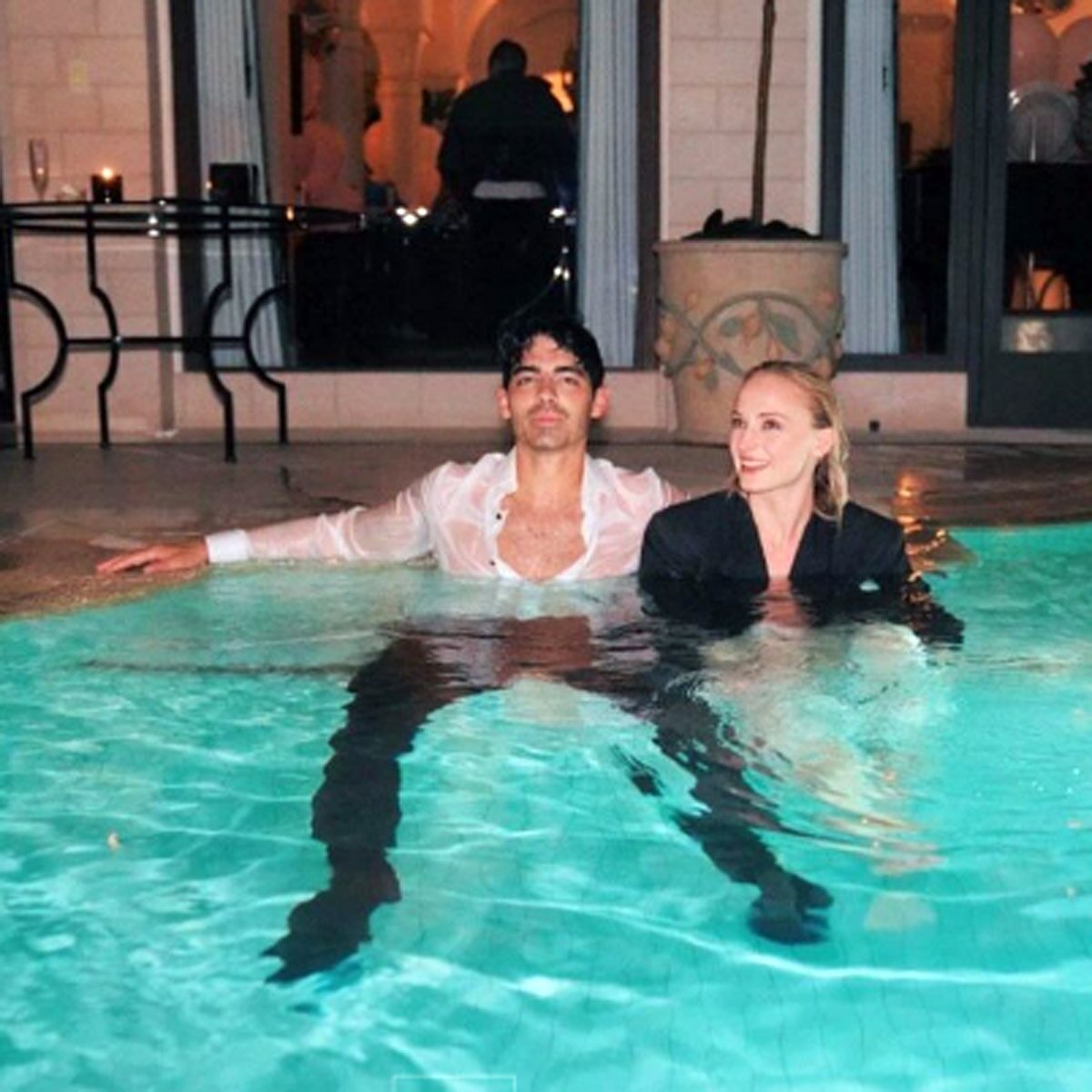 सोफी टर्नर और जो जोनस