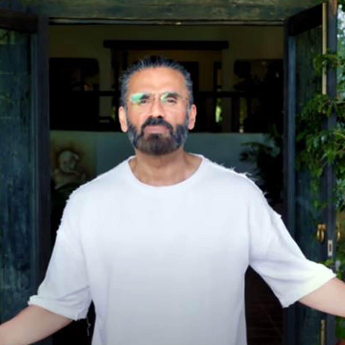 सुनील शेट्टी 