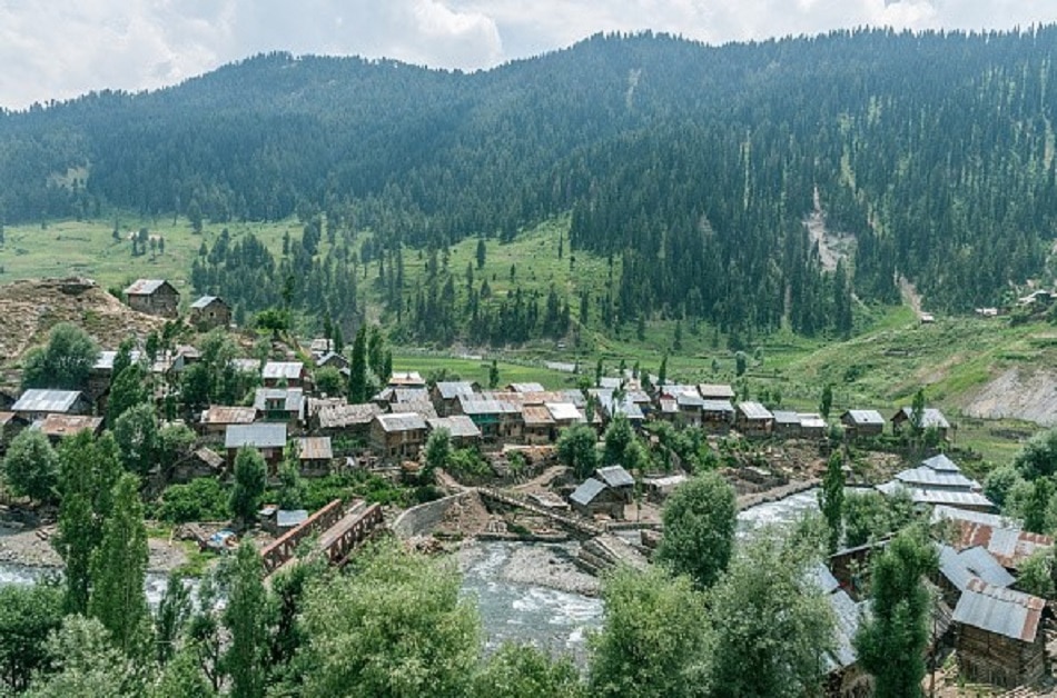 इन 5 जगहों के बिना अधूरा है कश्मीर की यात्रा