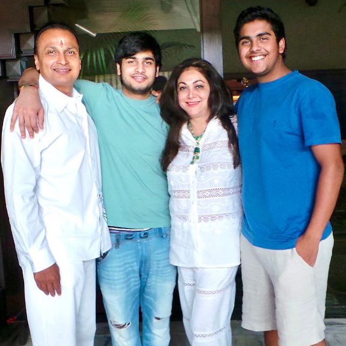 अनमोल अंबानी कृशा शाह