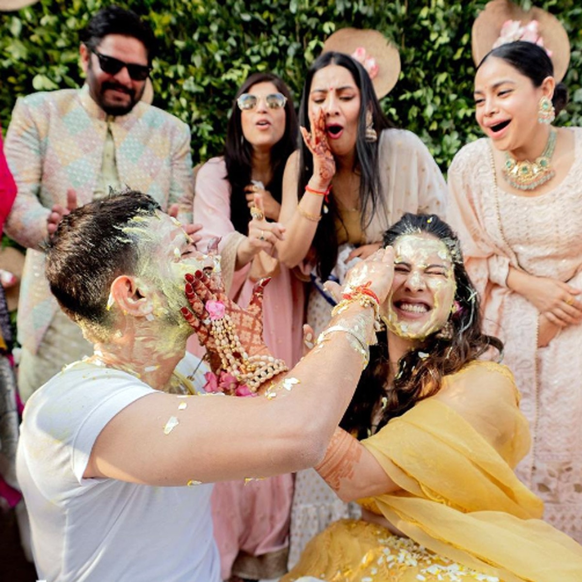 विक्रांत मैसी और शीतल ठाकुर