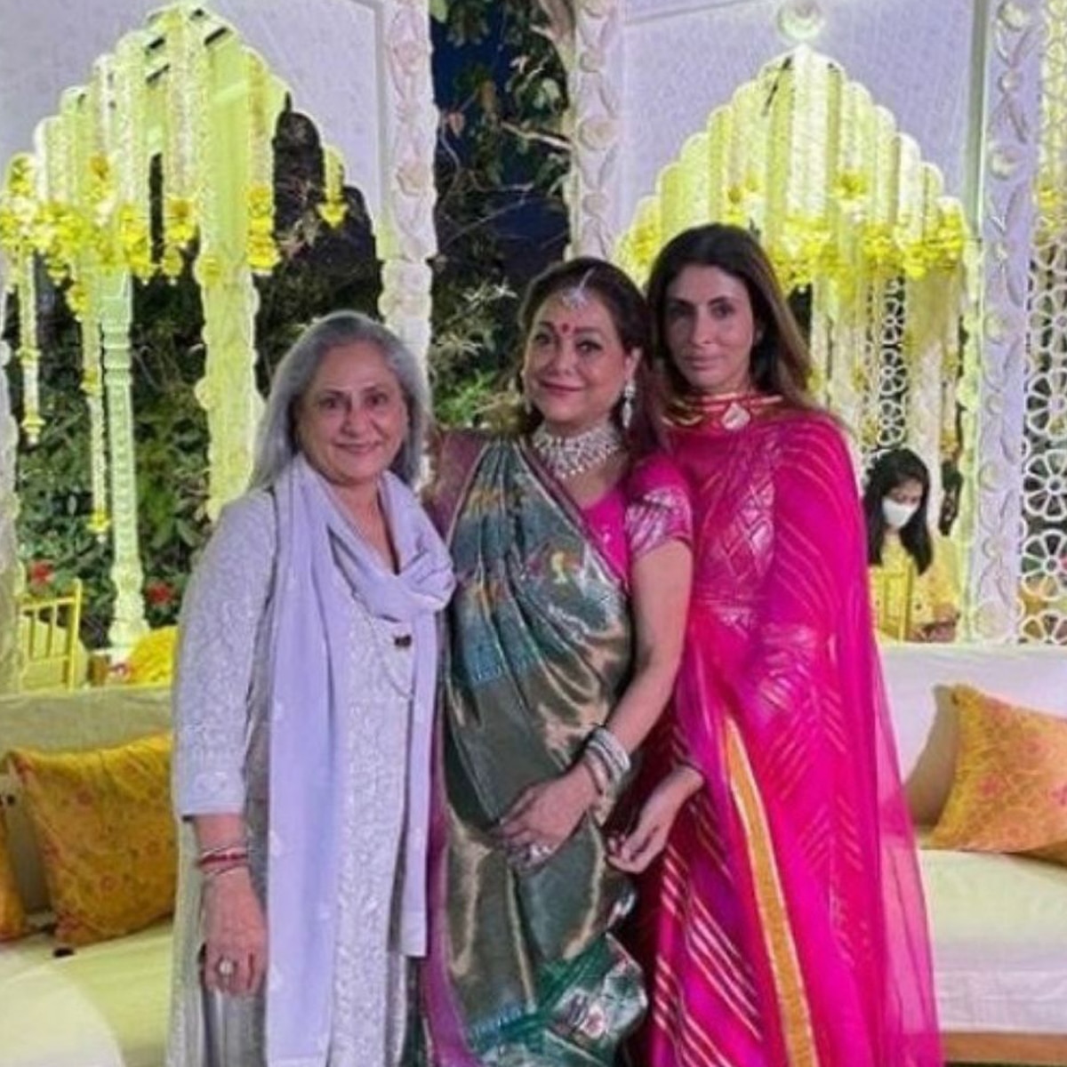 जया बच्चन और श्वेता बच्चन 