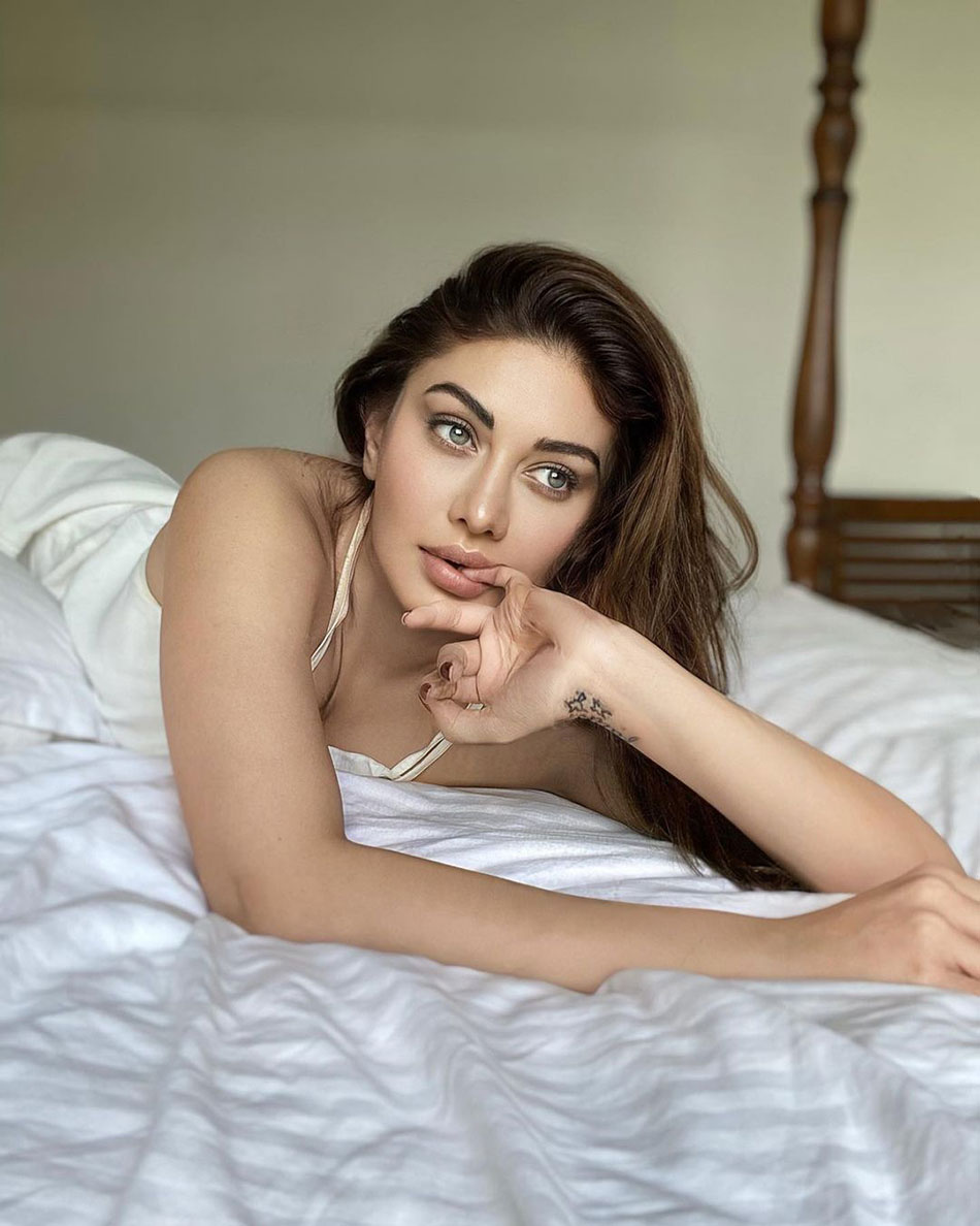 शेफाली जरीवाला