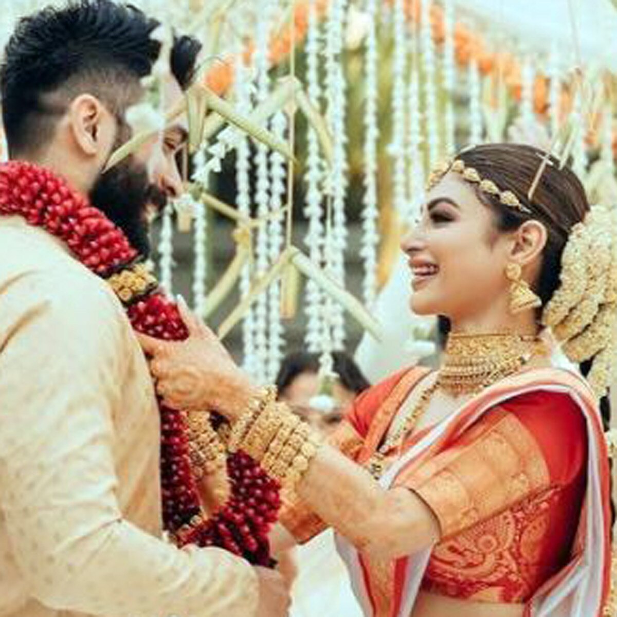 मौनी रॉय और सूरज नांबियार