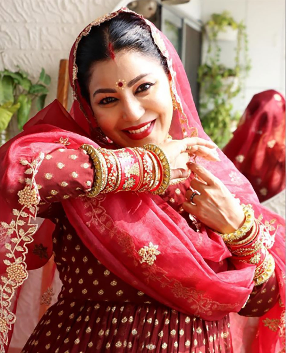  देबीना बनर्जी