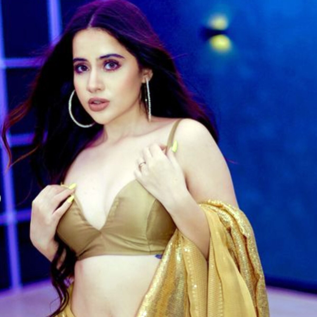  उर्फी जावेद