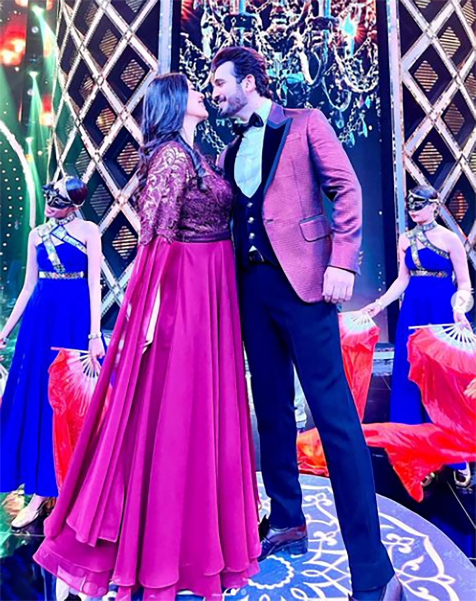 नेहा स्वामी, अर्जुन बिजलानी