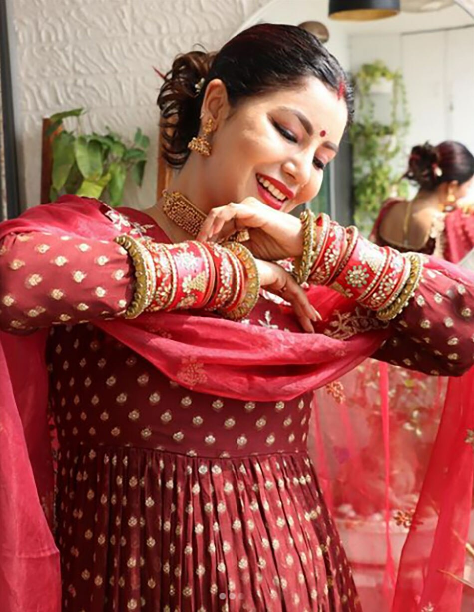  देबीना बनर्जी