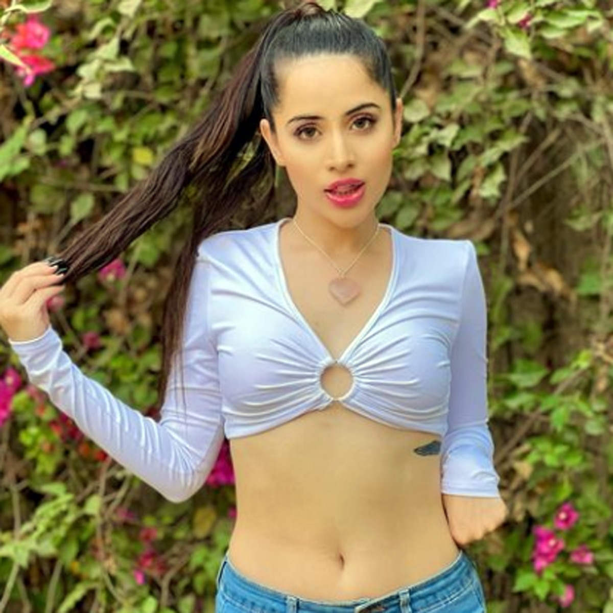  उर्फी जावेद