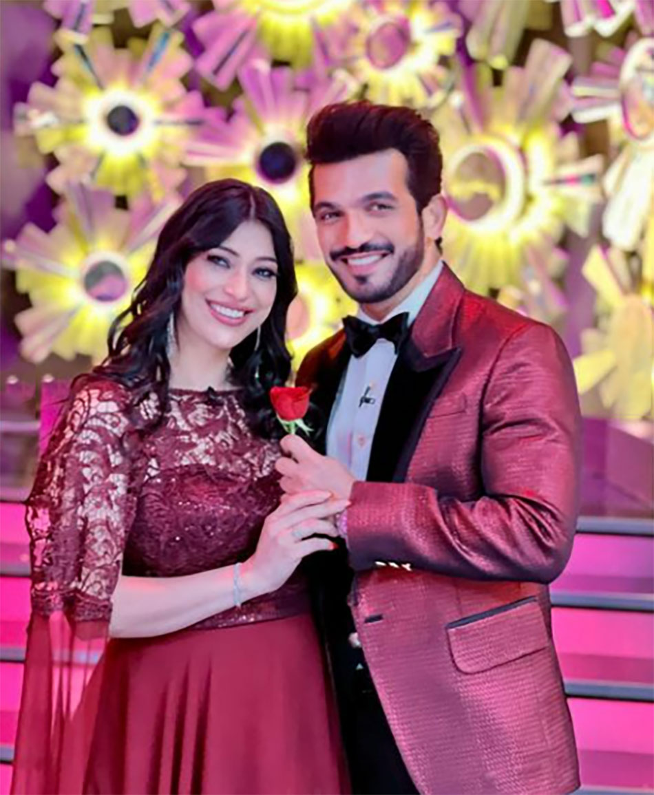 नेहा स्वामी, अर्जुन बिजलानी