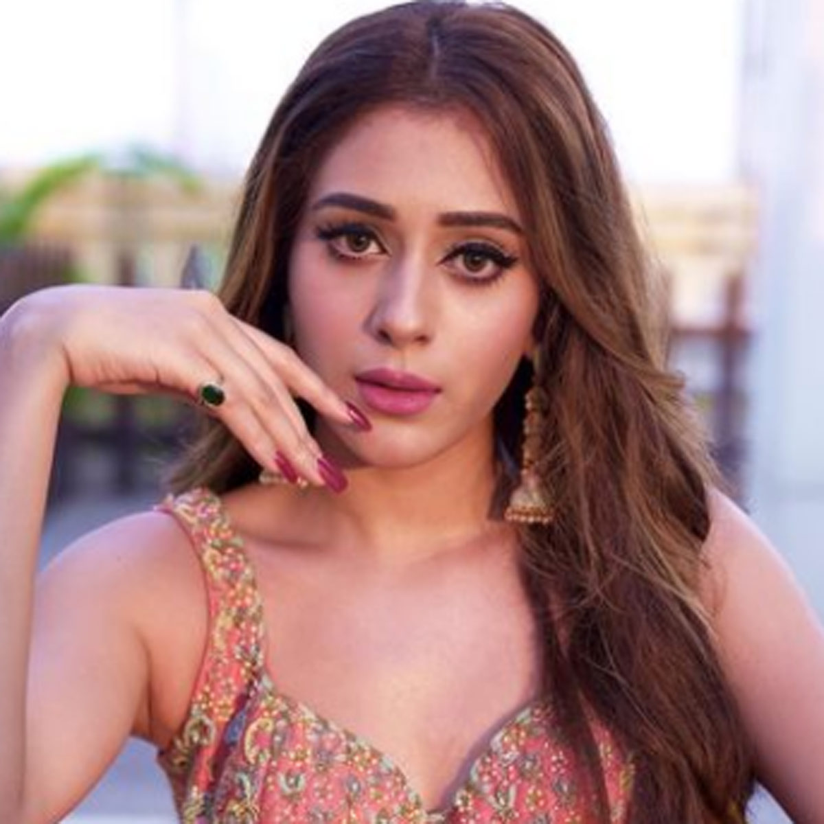  हिबा नवाब