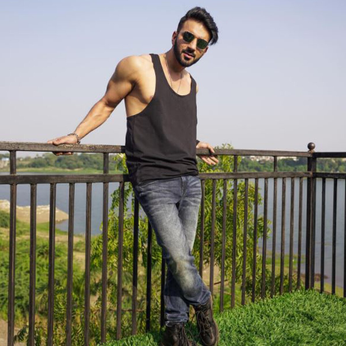 अली मर्चेंट