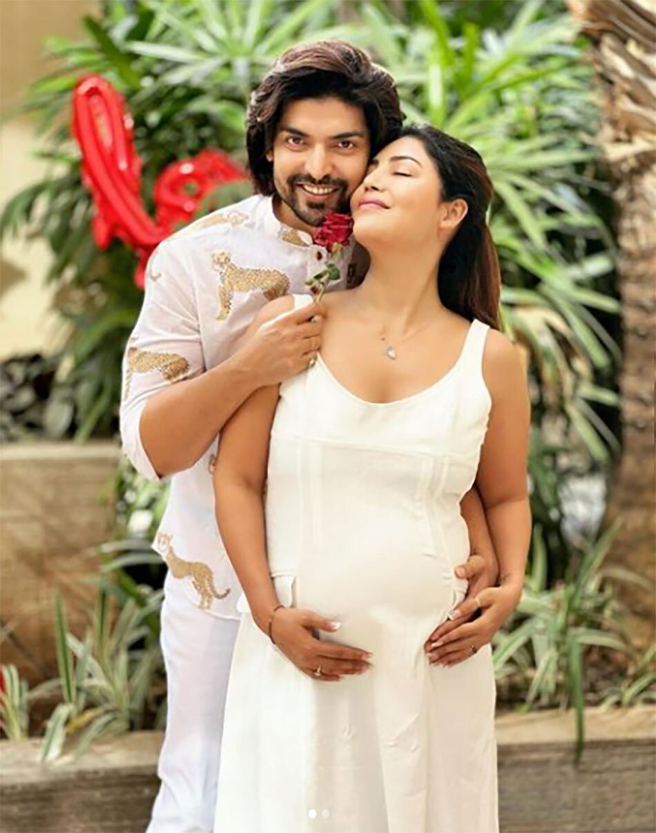 देबीना और गुरमीत चौधरी 