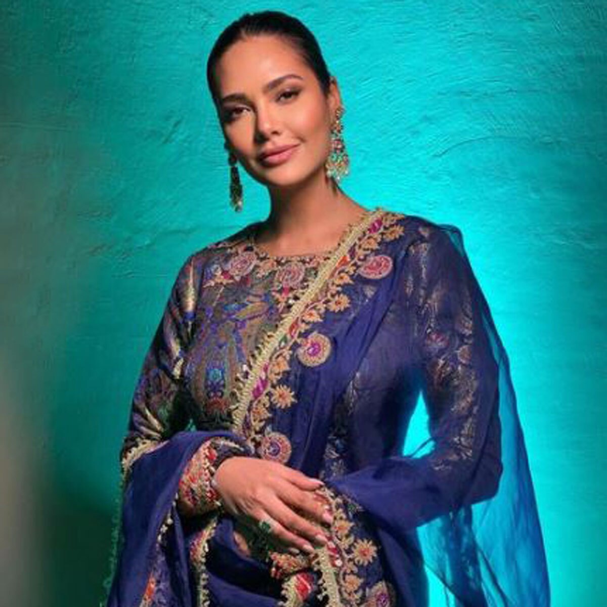 ईशा गुप्ता