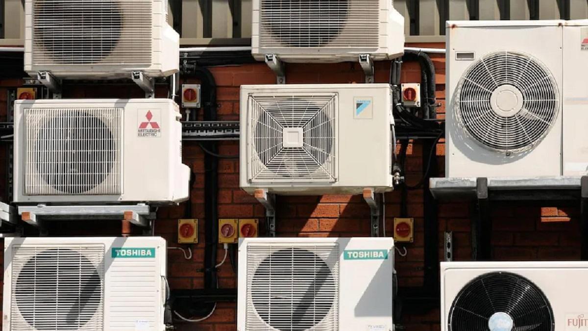 25 हजार रुपये से कम में मिल रहे हैं ये 5 AC, पारा बढ़ने से पहले करवा लीजिए इंस्टॉल