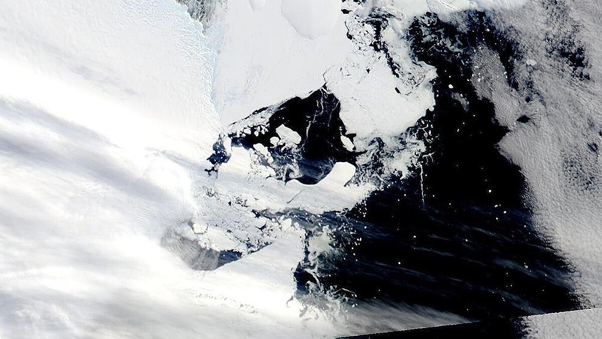 Antarctica ice shelf broken