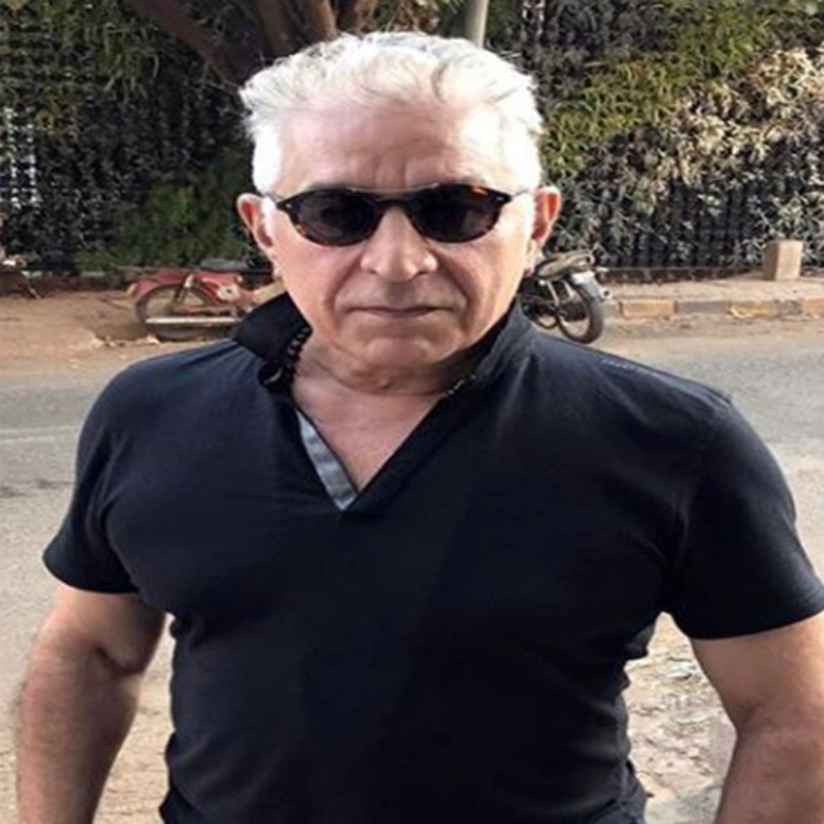 दलीप ताहिल