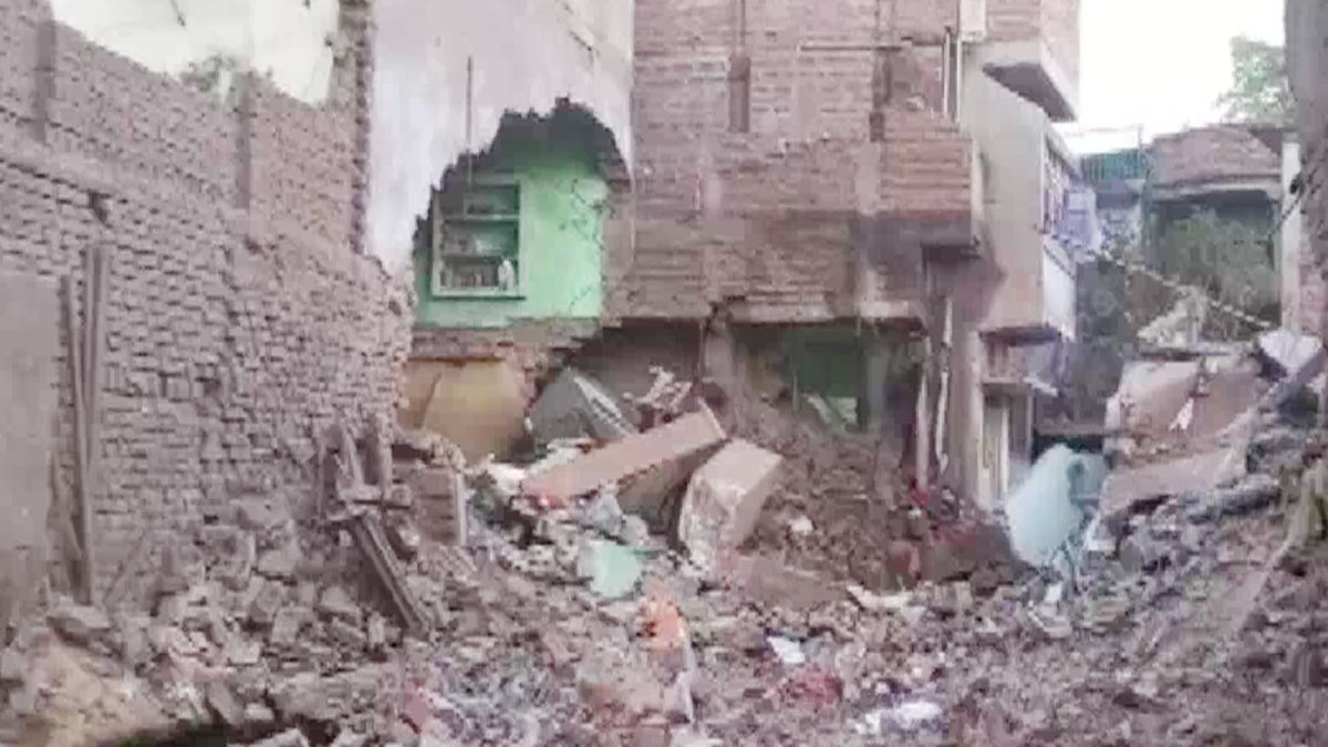 बिहार के भागलपुर में 3 मंजिला इमारत में ब्लास्ट 