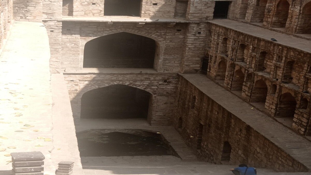 ग्राउंड वाटर और रेन वाटर स्टोरेज के लिए हुए था बावलियां का निर्माण