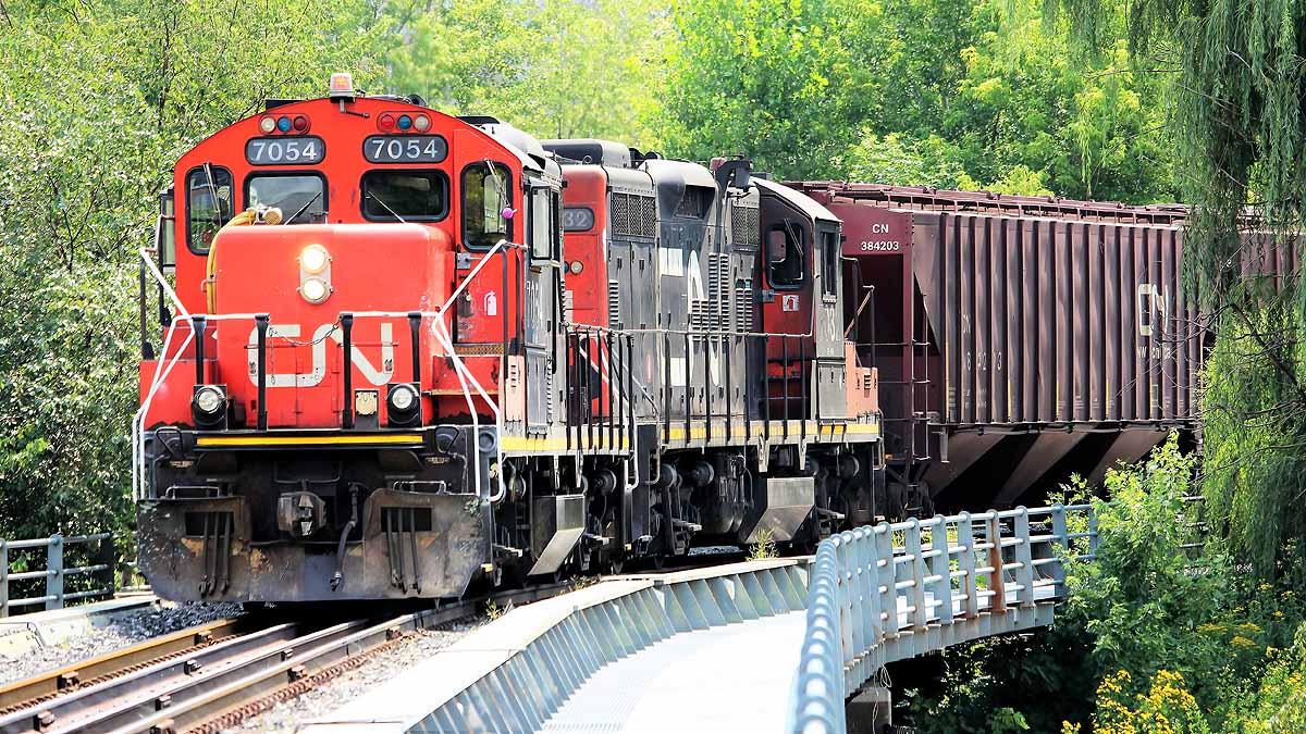 worlds first infinity train