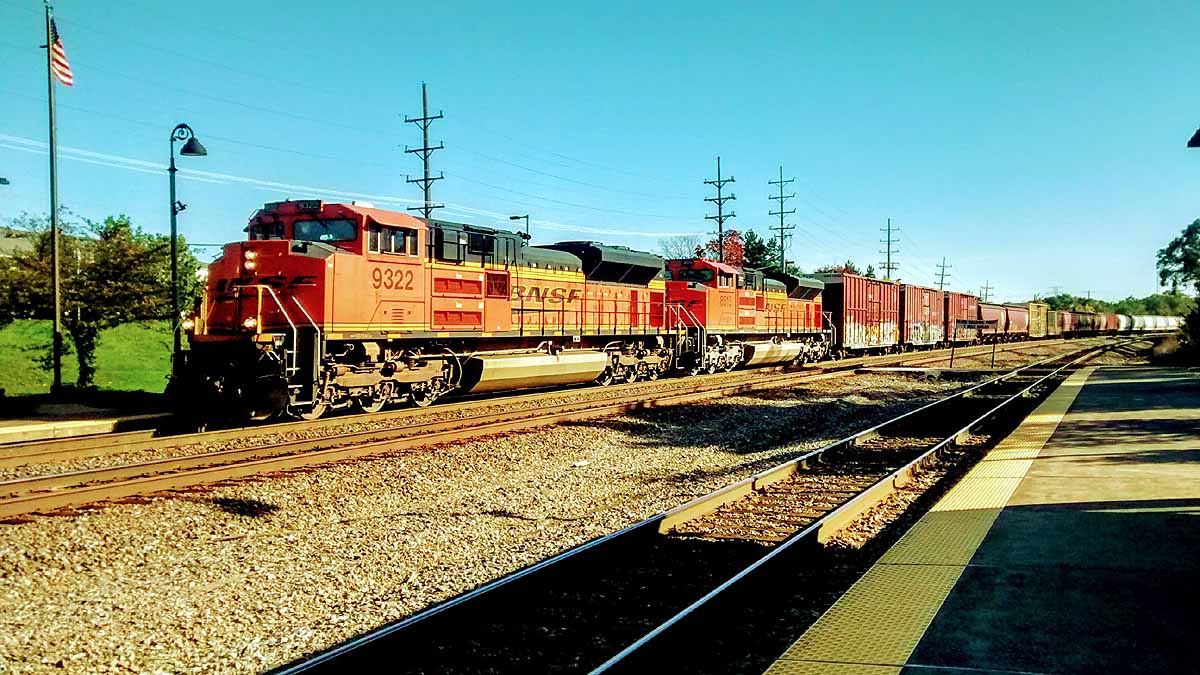 worlds first infinity train