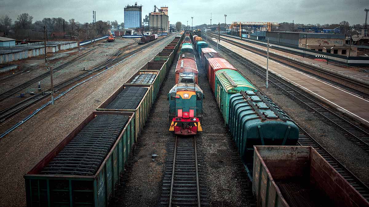 worlds first infinity train