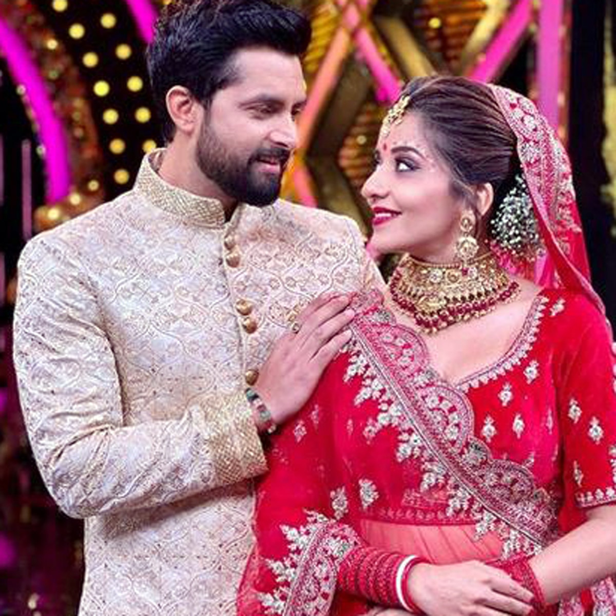 विक्रांत संग मोनालिसा