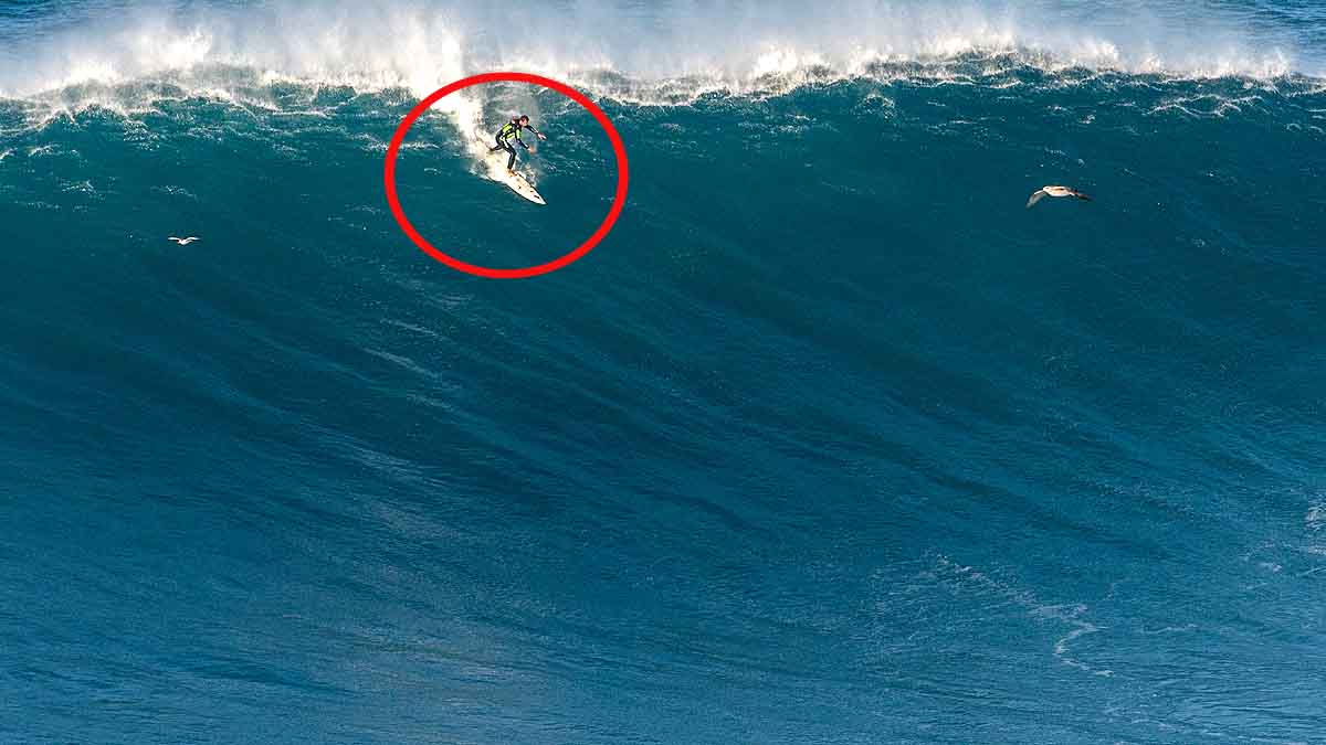Nazaré waves Portugal