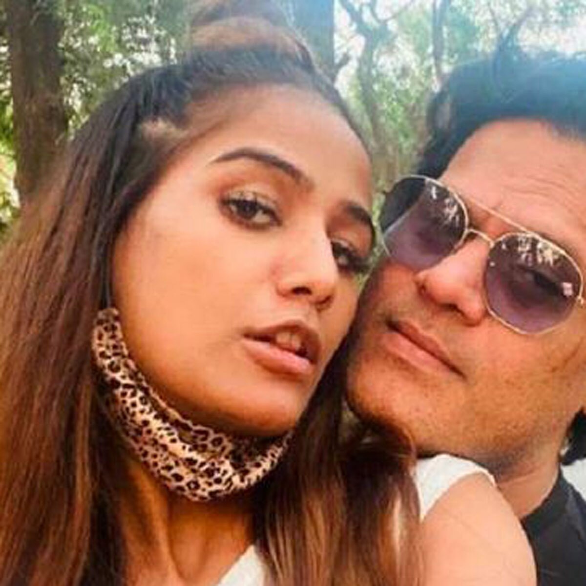 सैम बॉम्बे संग पूनम पांडे