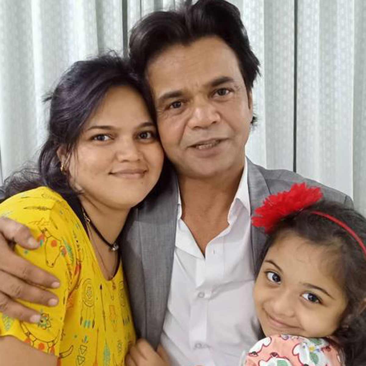 बेटियों संग राजपाल यादव