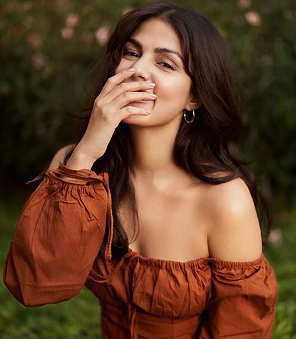 रिया चक्रवर्ती