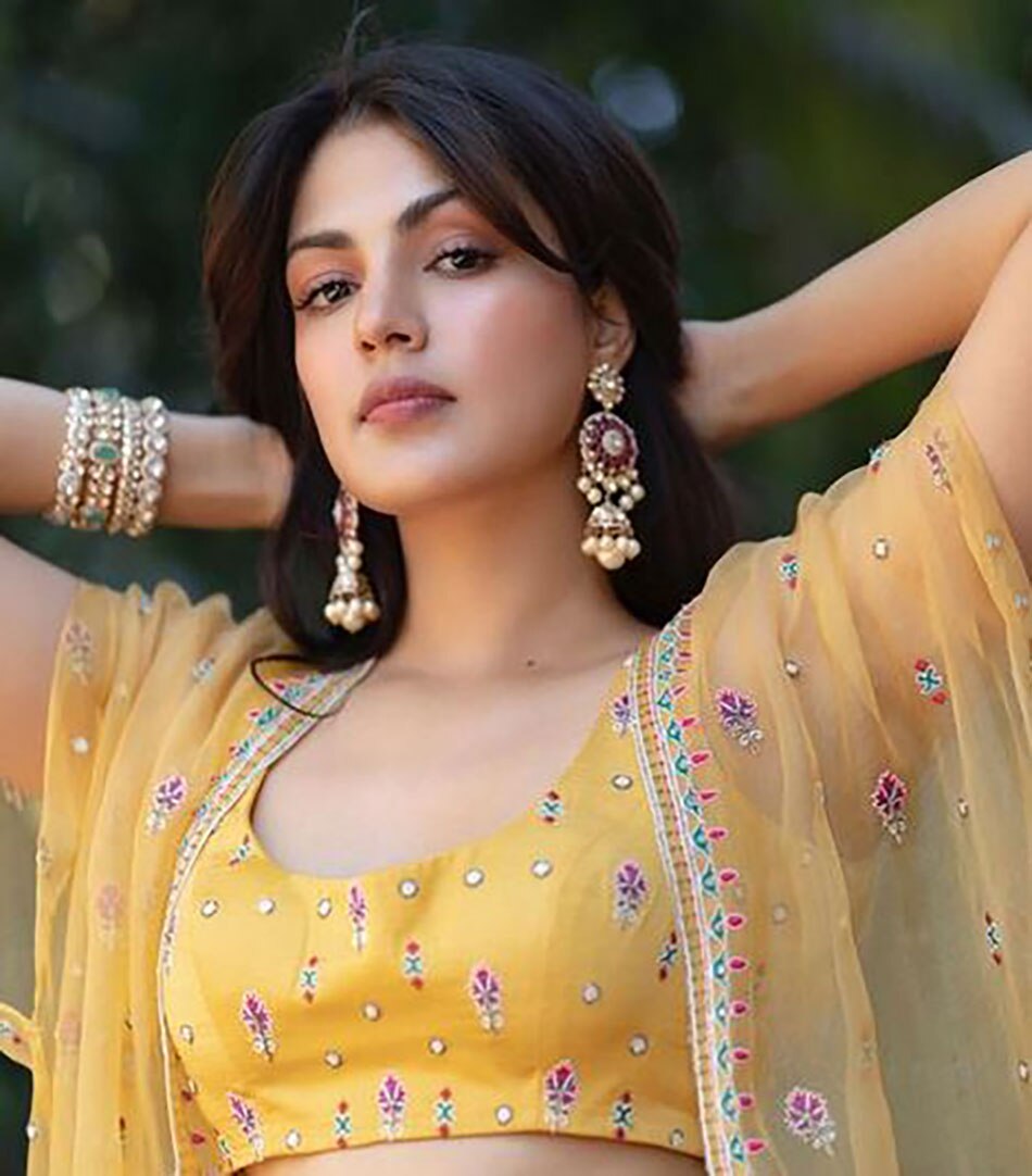 एक्ट्रेस रिया