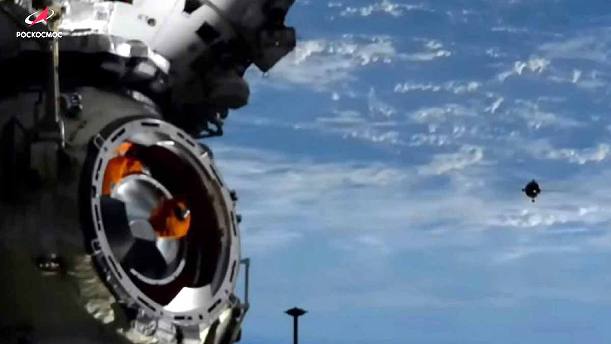 Russia space station Soyuz