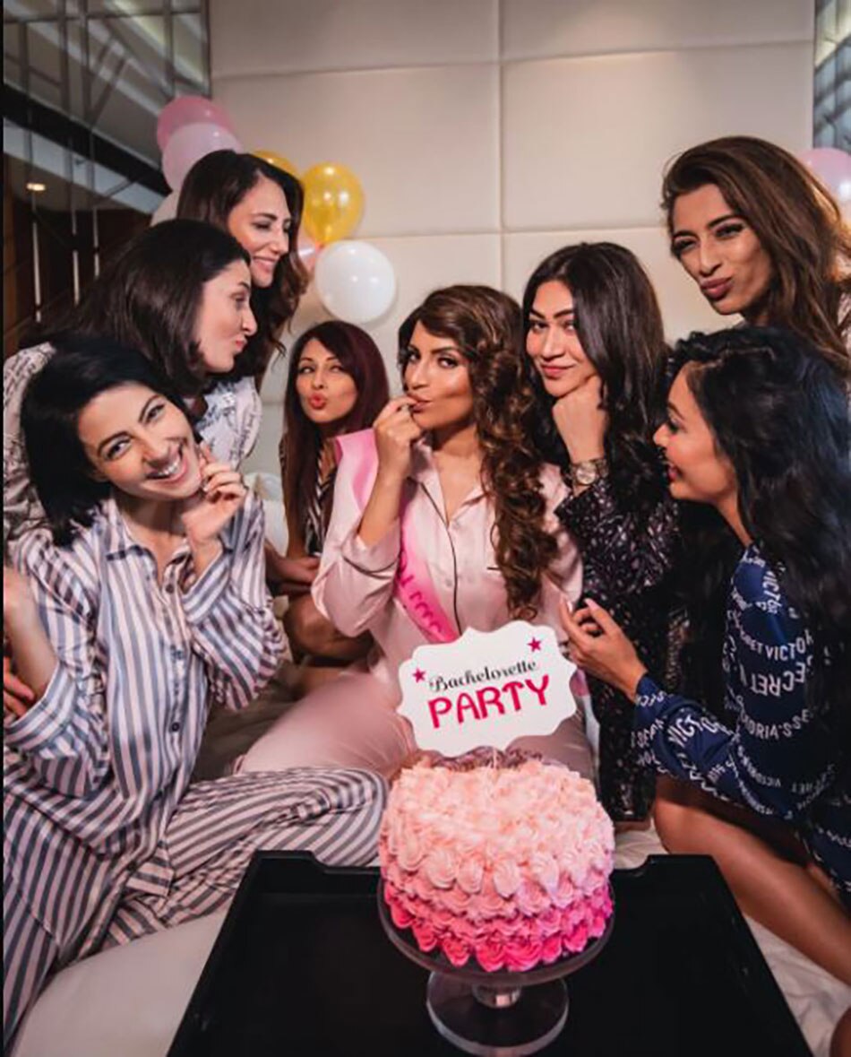 शमा सिकंदर-James Milliron