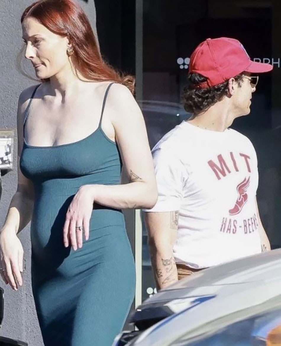 सोफी टर्नर-जो जोनस 