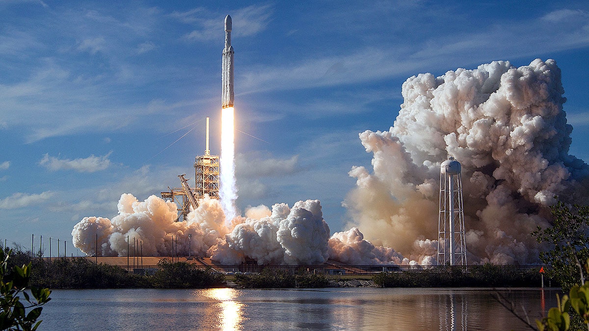 NASA SpaceX Psyche Falcon