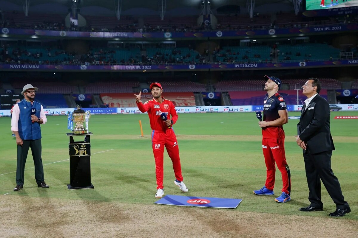 mayank and du plesis