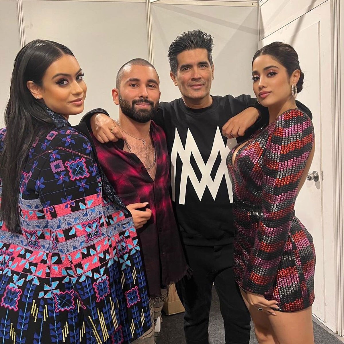 जाह्नवी-न्यासा-मनीष मल्होत्रा 