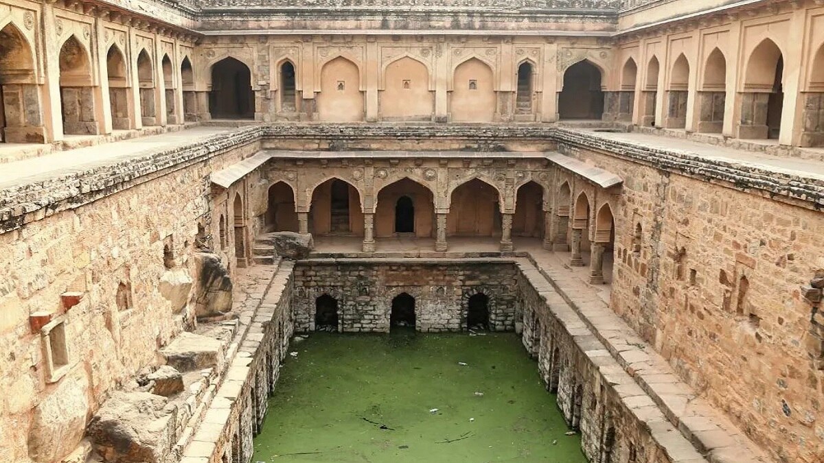 शाहजहां यमुना के जल को पीने लायक बनाना चाहते थे