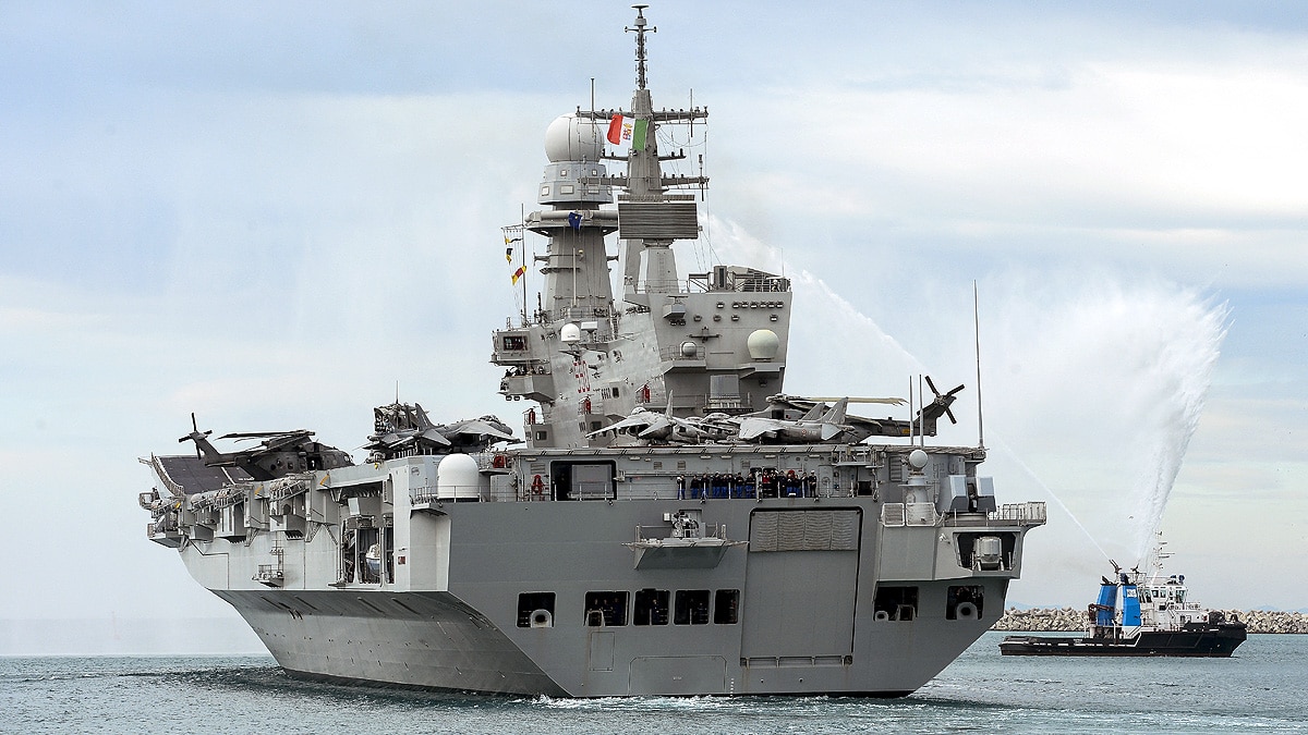 Top 10 aircraft carriers