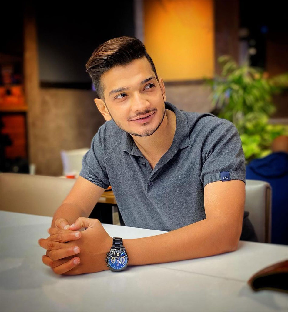  मुनव्वर फारूकी