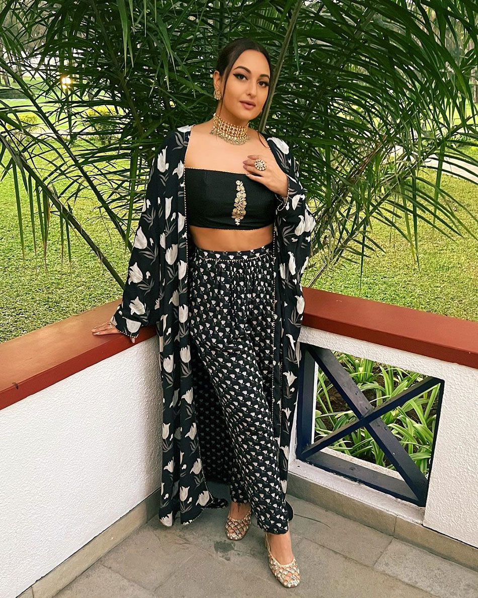 सोनाक्षी सिन्हा